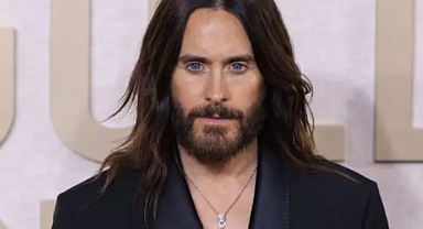 Taksi Bulamayan Ünlü Oyuncu Jared Leto İstanbul'da Belediye Otobüsüne Bindi