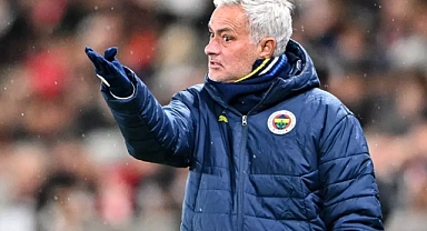 Jose Mourinho, Eski Öğrenci Edoardo Bove'ye Geçmiş Olsun Dileklerini İletti