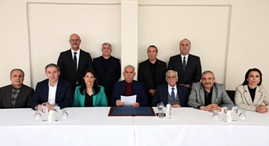 Abdullah Öcalan'dan Yıllar Sonra İlk Fotoğraf Paylaşıldı