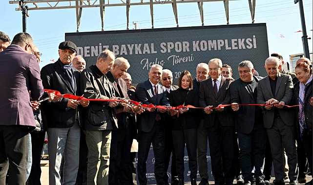 Antalya'nın Muratpaşa ilçesinde Deniz Baykal Spor Kompleksi, İkinci Yıldönümünde Açıldı