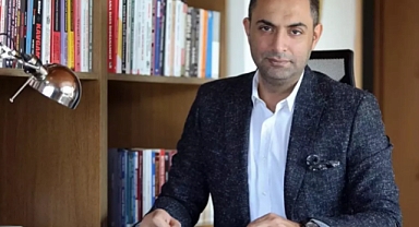 Gazeteci Murat Ağırel, Ailesi Üzerinden Cinsel Şiddet ve Ölüm Tehdidi Aldığını Açıkladı