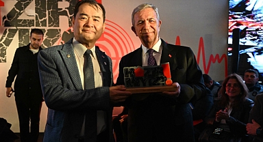 MANSUR YAVAŞ, “OLASI BİR DEPREME HAZIR MIYIZ?” ETKİNLİĞİNDE ÖNEMLİ AÇIKLAMALARDA BULUNDU