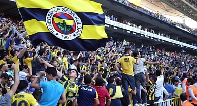 Martin Skrtel'den Fenerbahçe Taraftarlarını Heyecanlandıran Derbi Paylaşımı