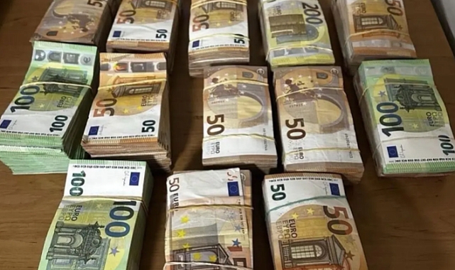 Türk Vatandaşı'nın Tırında 245 Bin Euro Bulundu!