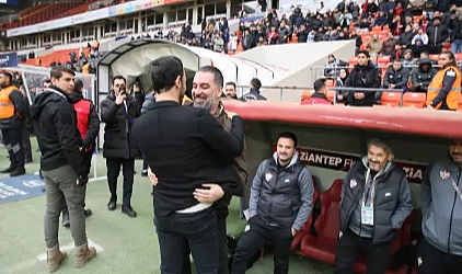 Gaziantep FK, Eyüpspor'u 3-1 Yenerek Önemli Bir Galibiyet Aldı