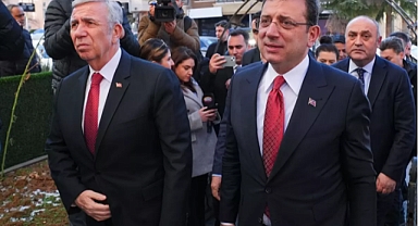 Mansur Yavaş, İlçe Belediyelerinin Memnuniyet Oranlarını ve Olası Cumhurbaşkanlığı Seçimi Anket Sonuçları Açıkladı