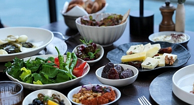 Michelin ve Gault&Millau Ödüllü Boğaz’ın İncisi Feriye Geleneksel Ve Yenilikçi Tatlarla İftar Sofralarına Ev Sahipliği Yapıyor