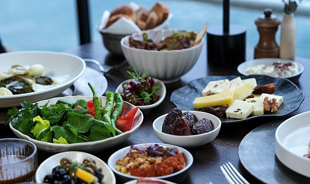 Michelin ve Gault&Millau Ödüllü Boğaz’ın İncisi Feriye Geleneksel Ve Yenilikçi Tatlarla İftar Sofralarına Ev Sahipliği Yapıyor