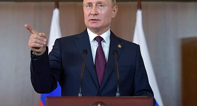 Putin'den Macron'un Açıklamalarına Sert Yanıt: 