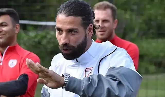 Süper Lig'in Eski Yıldızı Olcay Şahan, Teknik Direktörlükten Futbola Geri Döndü!