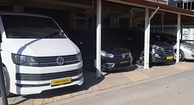 Suriyelilerin Ülkelerine Dönüşü Araç Piyasasını Olumsuz Etkiledi: Fiyatlar 100 Bin TL'ye Kadar Düşüyor