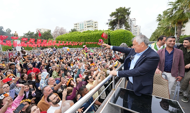 13. Uluslararası Adana Portakal Çiçeği Karnavalı Devam Ediyor: Başkan Zeydan Karalar'dan Birlik ve Beraberlik Mesajları