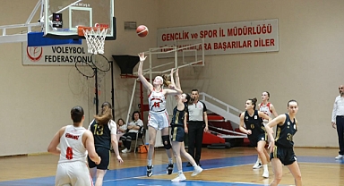 Aslan Yol Burhaniye Belediyespor, Play-Off Çeyrek Finalinde Elendi