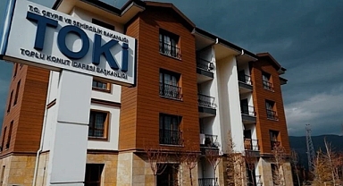 Deprem Yetmedi, Bürokrasi de Yıktı