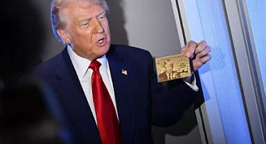 Donald Trump'tan 5 Milyon Dolarlık 'Altın Kart' Tanıtımı