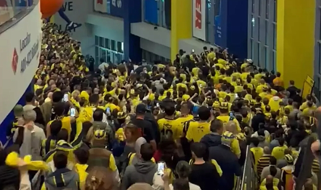 Fenerbahçe taraftarlarından Ali Koç’a tepkiler: Basketbol maçında da istifa çağrısı