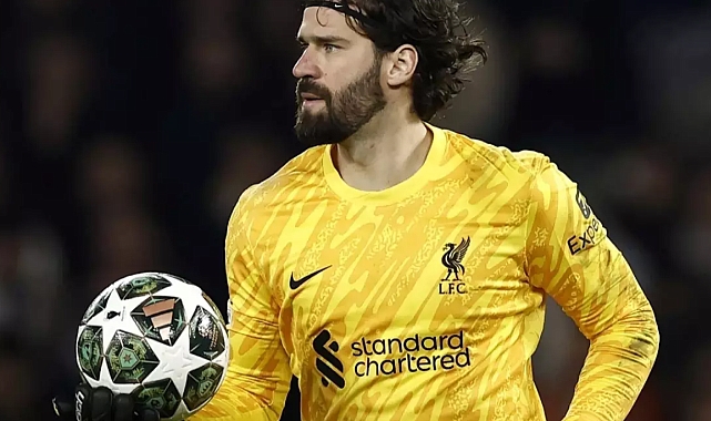 FIFA'dan Kalecilere Yönelik Radikal Kural Değişikliği: Topu Elinde 8 Saniye Tutabilecekler