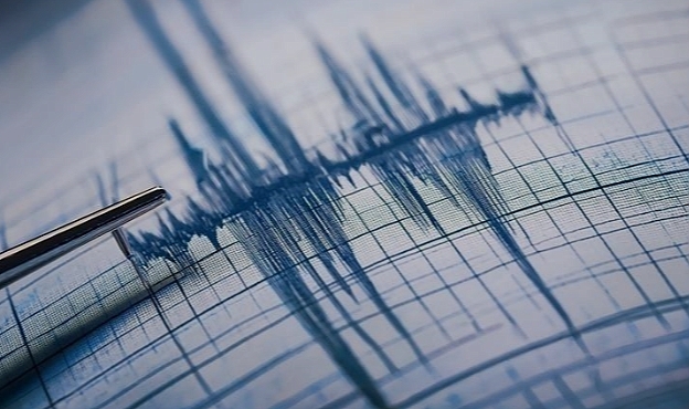 İstanbul'da Deprem Sonrası Eğitime Ara Verildi: Okullar ve Üniversiteler Tatil
