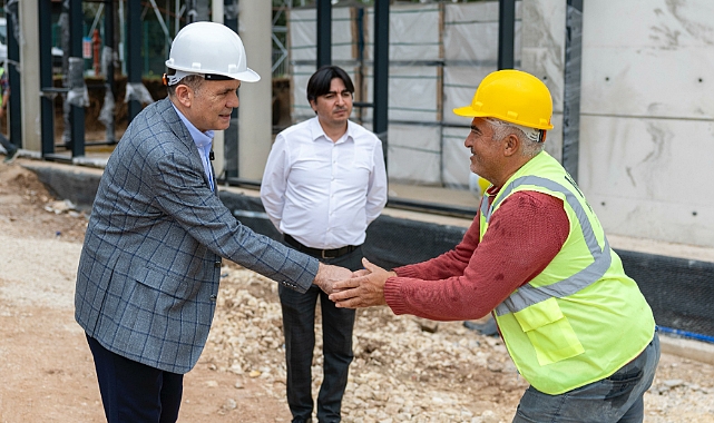 Mersin Yenişehir Belediye Başkanı Abdullah Özyiğit, Devam Eden Projeleri Yerinde İnceledi