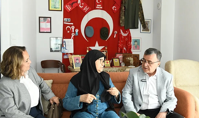 Altıeylül Belediye Başkanı Hakan Şehirli’den Anneler Günü’nde Anlamlı Ziyaretler