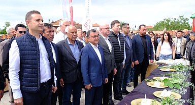 Balıkesir’in Altıeylül ilçesine bağlı Yakupköy’de Kaymak Festivali ve Hıdırellez Coşkusu Bir Arada Yaşandı