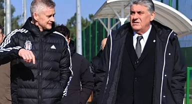 Beşiktaş, 4 Genç Futbolcuyla Profesyonel Sözleşme İmzaladı