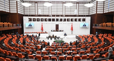 Emeklilere Üç Kat İkramiye Artışı Teklifi Meclis'e Sunuldu