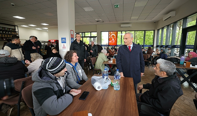 Küçükçekmece Belediyesi’nden Deprem Sonrası Vatandaşlara Geniş Kapsamlı Destek