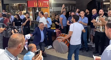 PKK'nın Fesih Kararı Diyarbakır'da Halaylarla Kutlandı: Halk Barış ve Kardeşlik Mesajı Verdi