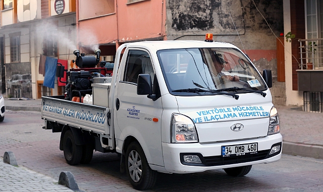 Küçükçekmece Belediyesi, Sivrisinek ve Haşereyle Mücadelede Yoğun İlaçlama Çalışması Yürütüyor
