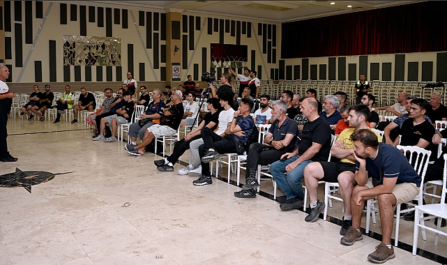 Kuşadası’nda Motosiklet Sürücülerine Güvenli Sürüş Eğitimi