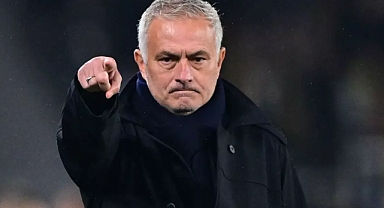 Mourinho’dan Kritik Adım: 3 Yıldız Futbolcuyla Zoom Üzerinden Görüştü
