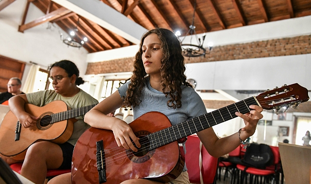 Muratpaşa Belediyesi, Yaz Dönemi İçin Çocuklara Özel Sanat Kursları Düzenliyor