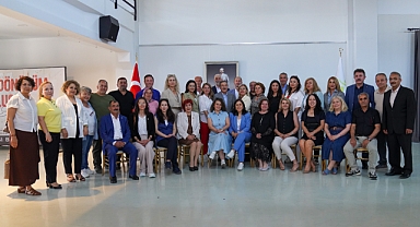 Tepebaşı Belediye Başkanı Dt. Ahmet Ataç, Mahalle Muhtarlarıyla Buluştu: “Eskişehir’e Hizmet Etmeye Devam Edeceğiz”